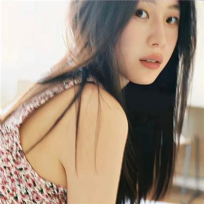 黑暗中的两个人